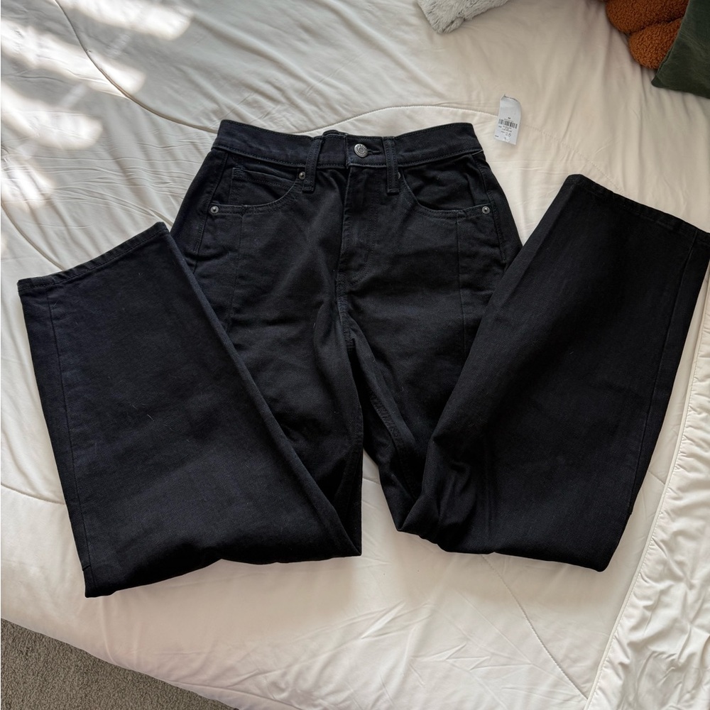 NWT Size 00 Old Navy Black Denim Barrel Jeans